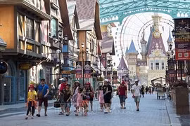 Phu Quoc accueillera les touristes étrangers tout en assurant la santé de sa population 