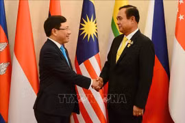 Les ministres des Affaires étrangères de l'ASEAN vont saluer le PM thaïlandais