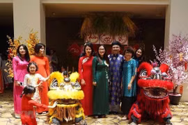 Des Vietnamiens en Australie célèbrent le Nouvel An lunaire 2020