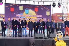 Pologne: promotion de la culture vietnamienne à la fête d’automne Wólka Kosowska 