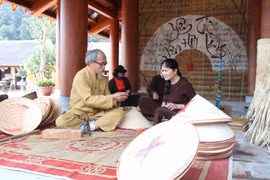  À la découverte de l'artisanat traditionnel au pied du Mont Yen Tu