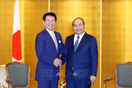 Le Premier ministre Nguyen Xuan Phuc reçoit les dirigeants de certaines localités japonaises