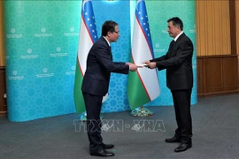 Le Vietnam et l'Ouzbékistan renforcent leur coopération en tous domaines