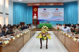 Promotion du commerce frontalier entre la province d'An Giang et celle cambodgienne de Kandal