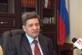 La direction du Parti communiste aide à renforcer la position du Vietnam