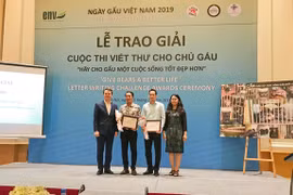 Remise des prix d’un concours de lettres pour sauver les ours