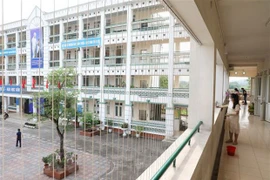 Accompagner les enfants à l'école après l'épidémie de COVID-19