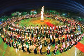 Le dossier de l'art "Xoe Thai" du Vietnam sera examiné par l'UNESCO le 15 décembre