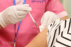 Cambodge : la vaccination contre le COVID-19 est gratuite pour les éboueurs de la capitale