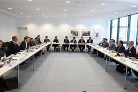 Dialogue théorique entre le PCV et le Parti social-démocrate allemand