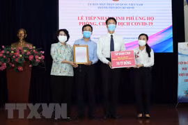 Ho Chi Minh-Ville: plus de 99 milliards de dongs pour la lutte contre le COVID-19