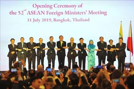Des activités du vice-Premier ministre Pham Binh Minh à l'AMM-52