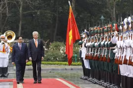 Cérémonie d'accueil du Premier ministre malaisien au Vietnam