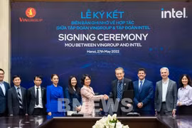 Vingroup et Intel coopèrent pour développer cinq domaines technologiques