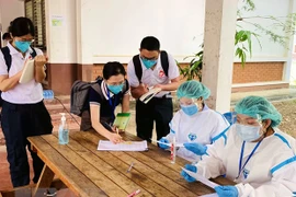 Le Laos et les Philippines accélèrent la vaccination contre le COVID-19