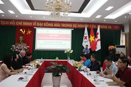 Les Croix-Rouges vietnamienne et canadienne coopèrent dans des activités humanitaires