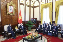 Panorama de la rencontre entre le président To Lam et l'ambassadeur indien. Photo: VNA