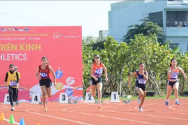 A l'épreuve de course à pied de 100 m. Photo: VNA