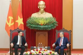 Le secrétaire général du PCV To Lam (droite) et le président de l'Assemblée nationale d'Arménie, Alen Simonyan. Photo: VNA