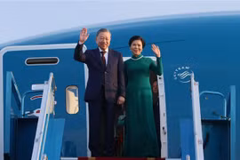 Le secrétaire général du Parti communiste du Vietnam (PCV), To Lam, et son épouse Ngo Phuong Ly. Photo: VNA
