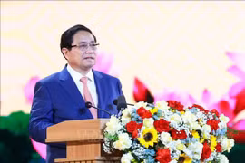 Le Premier ministre Pham Minh Chinh prend la parole à l'occasion du 60e anniversaire de la victoire de Binh Gia. Photo : VNA