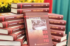 Le livre "Dien Bien Phu" du général Vo Nguyen Giap a été complété pour la 9ème édition. Photo : cand.com.vn.