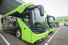 Mise en service de la première flotte de bus électriques intelligents à Hanoï