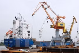 Le groupe japonais Sumitomo investit dans le secteur de la logistique au Vietnam