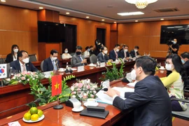 Le Vietnam et la R. de Corée promeuvent la coopération dans le commerce 