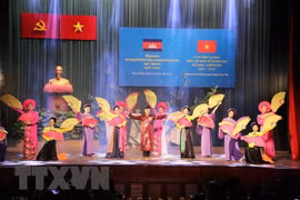 Ho Chi Minh-Ville fête le 55e anniversaire des relations traditionnelles Vietnam - Cambodge