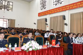 Colloque commun entre les forces navales vietnamiennes et japonaises 