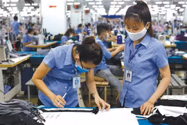 Le Vietnam cible 43 milliards de dollars d'exportations de textile-habillement en 2022
