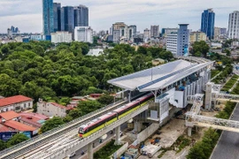 Le système de billetterie du chemin de fer urbain Nhôn - gare de Hanoï est transporté au Vietnam