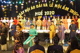 Clôture de la fête de l’« Ao dài » et du festival gastronomique de Huê 2020