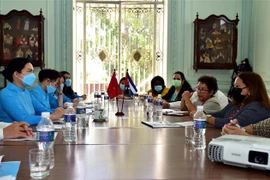 Le Vietnam et Cuba partagent leurs expériences dans le renforcement du rôle des femmes