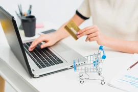 VECOM: l’e-commerce du Vietnam a atteint 13,2 milliards de dollars en 2020