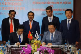 Long An et la province sud-coréenne de Chungcheongnam-do intensifient leur coopération