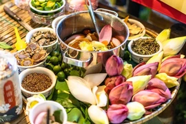 Le festival gastronomique de Huê attire un grand nombre de visiteurs