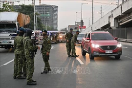 COVID-19: un procédure de confinement dans la capitale philippine Manille 