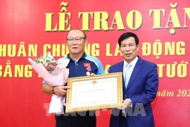 L’entraîneur en chef sud-coréen Park Hang-seo à l’honneur