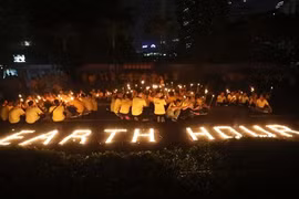 "Une heure pour la Terre" : les villes et provinces éteignent leurs lumières