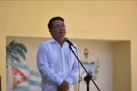 Célébration du 60e anniversaire de l'établissement des relations diplomatiques Vietnam-Laos à Cuba