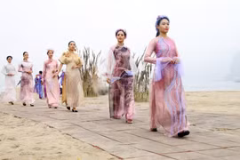 Une exposition sur l’Ao dai Quang Ninh 2022