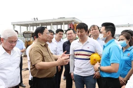 Le PM exhorte Binh Duong à accélérer les projets d’infrastructure clés