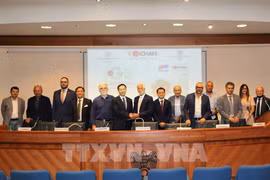 Le Vietnam promeut la coopération avec les entreprises de la Toscane (Italie)