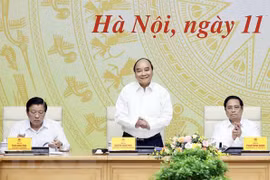 Réunion sur l’édification et le perfectionnement de l'État de droit socialiste au Vietnam