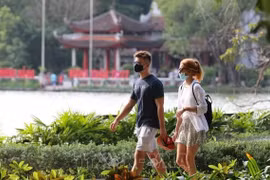 Le fort rebond du tourisme dope la reprise post-Covid du Vietnam