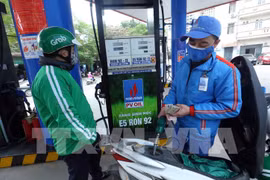 Les prix de l'essence continuent de s’accroître