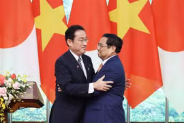 Le Premier ministre japonais Kishida Fumio termine avec succès sa visite officielle au Vietnam