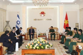 Le ministre de la Défense reçoit un responsable israélien